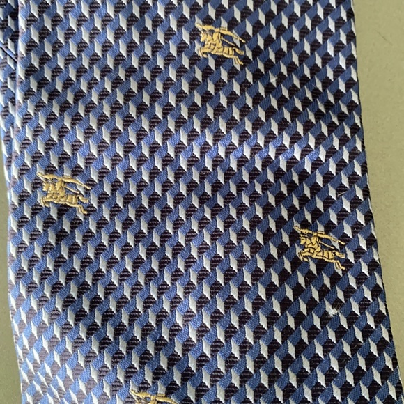 LONG CLASSIC BURBERRY 100% SILK MADE IN ITALY - Picture 3 of 3